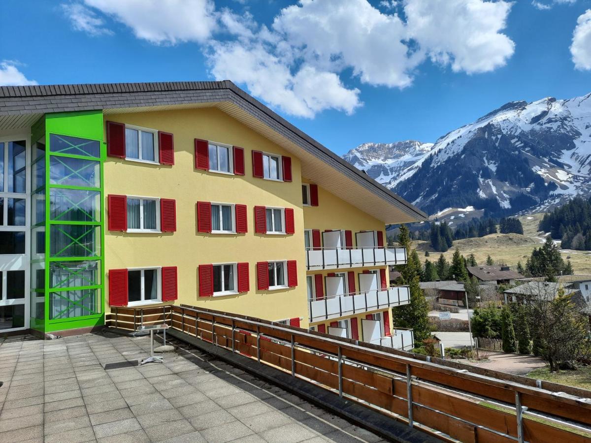 Hotel Cristal Soerenberg Bagian luar foto